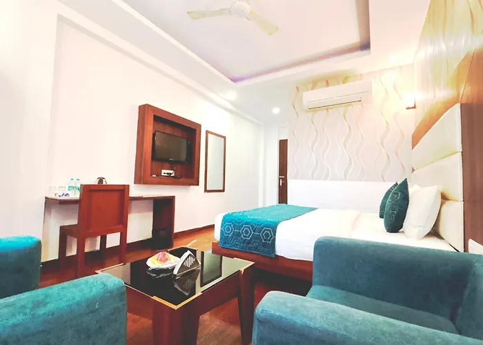 Hotel Arch - Near Aerocity New Delhi