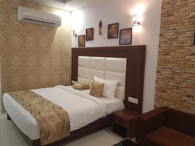 Arch - Near Aerocity होटल 4*